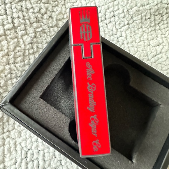 Alec Bradley P.A.L. Double Torch Lighter - Picture 6 of 6